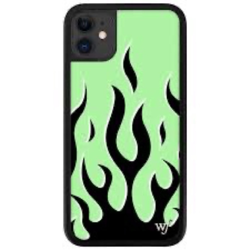 wildflower neon green flames iphone 6/7/8/se case